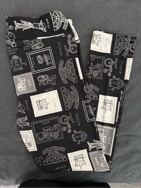 Black & White Toy Story Patchwork Leggings Lularoe size TC bnwt
